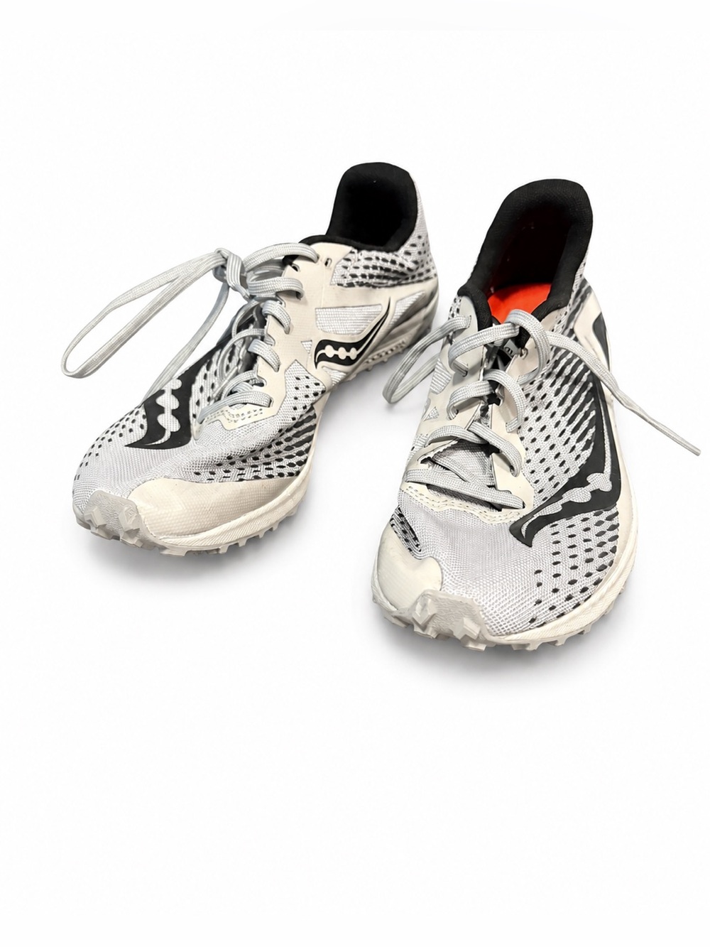 NWOT Saucony Women’s Track Running Shoes Size 6